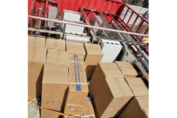 學校4噸設(shè)備發(fā)貨